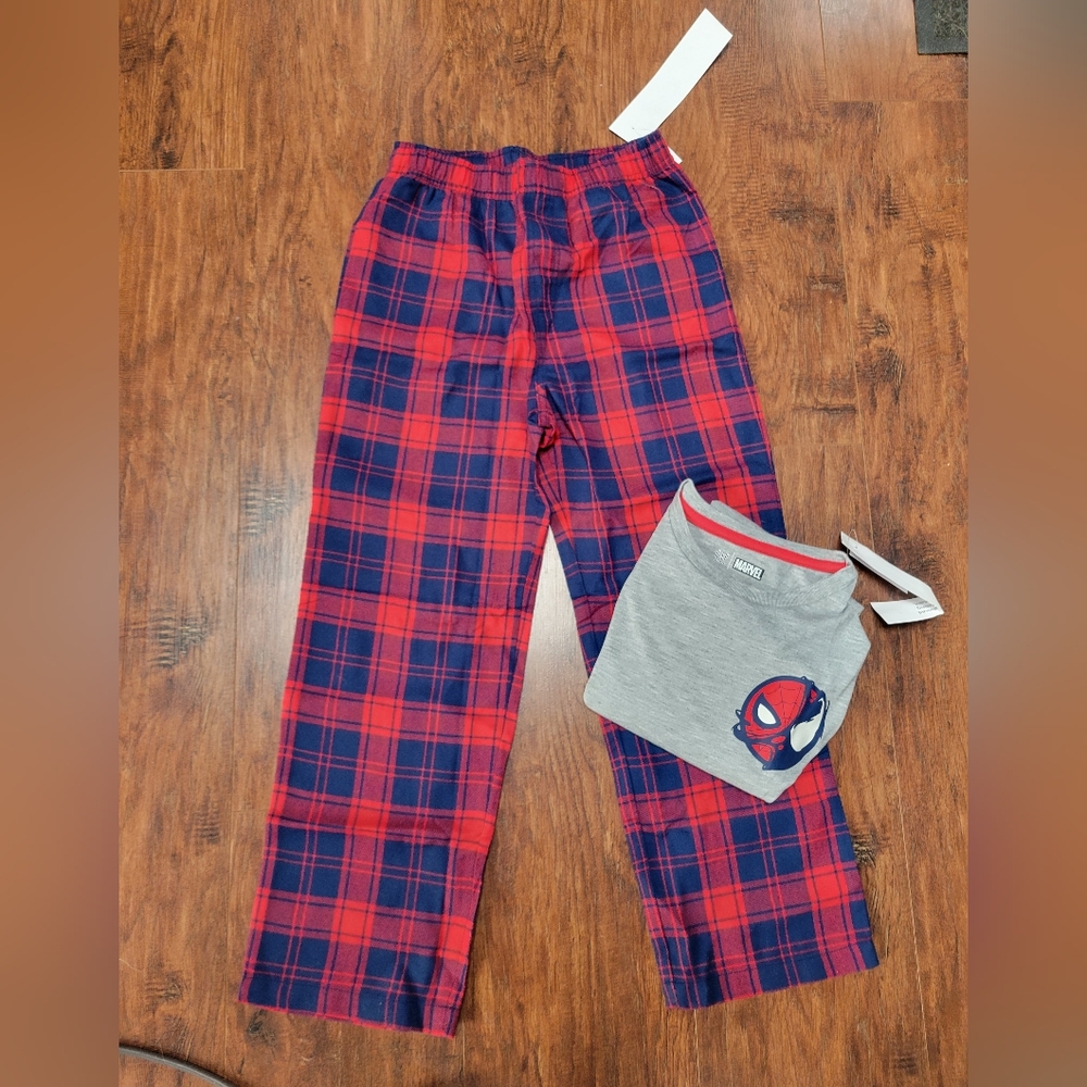 NWT Boy's GAP Spiderman Pajama Set Size 8